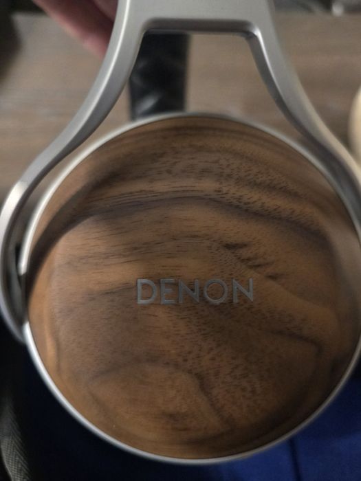 Навушники Denon 7200