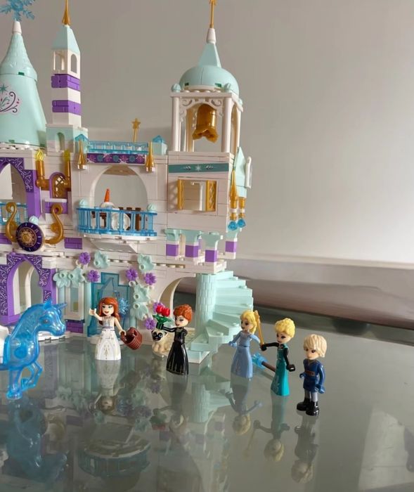 Конструктор Miniso Disney замок Эльза 742 шт блоков Lego