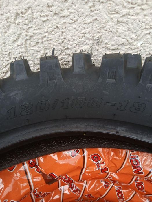 Мото шина 120/100-18 (G-Lion) красная полоска жесткая