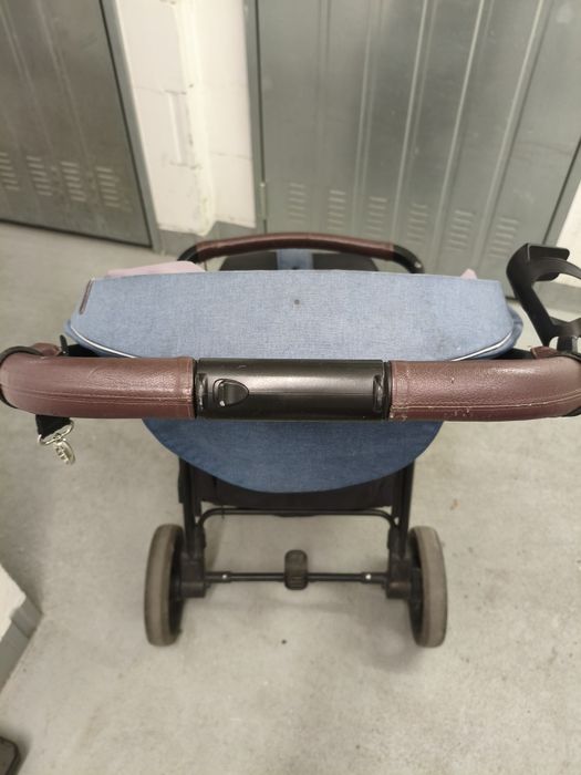 Wózek spacerowy Carrello Bravo / spacerówka do 22 kg / duże koła