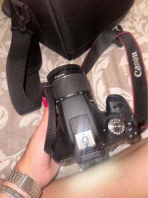 Canon EOS 2000D + objetiva EF 18-55mm IS II