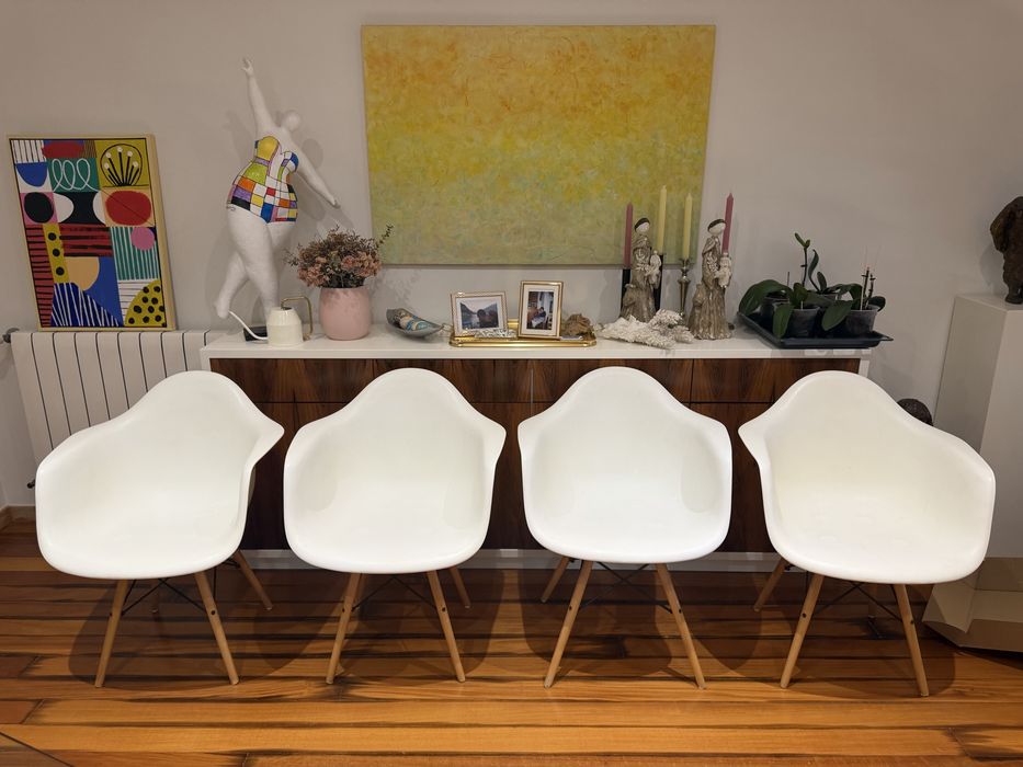 4 Cadeiras Sala de Jantar + 1 + 1