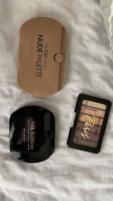 Тени и пудра BOURJOIS, тени Vivienne Sabo