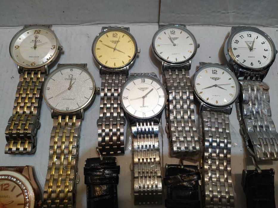 новые наручные часы