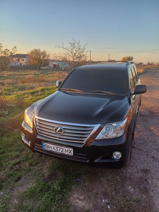 Продам Лексус 570