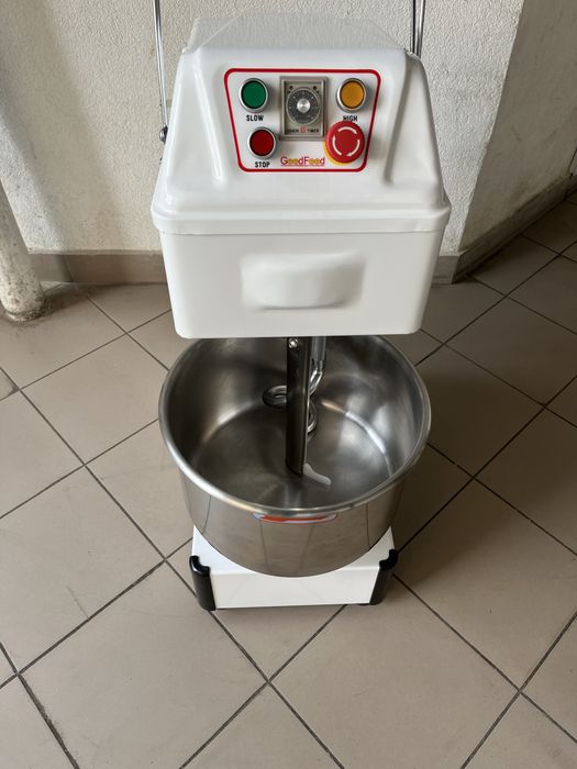 Тістоміс Промисловий-Двохшвидкісний Обєм 21 літра Новий