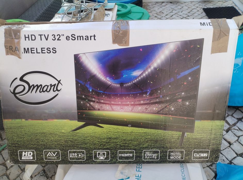 TV LED 32" eSmart Frameless (Com Caixa Original) – Como Nova - Quinta do Conde