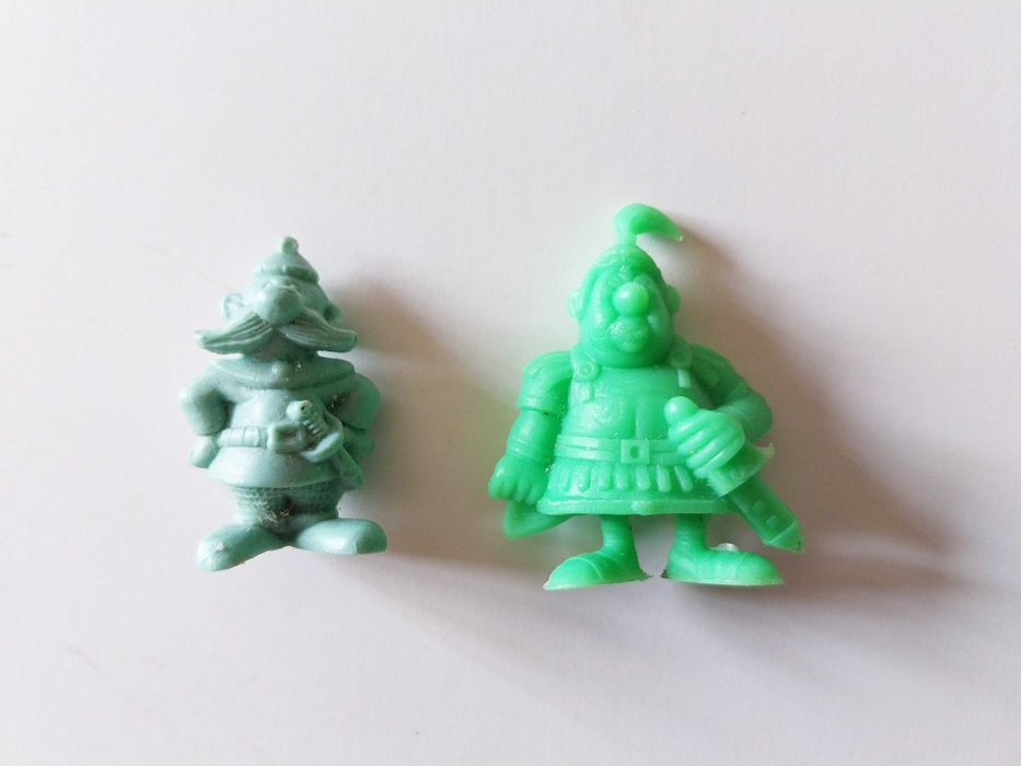 2 bonecos ASTERIX plástico monocromáticos | lote ou venda a vulso