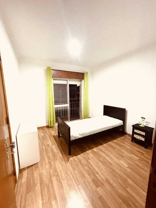 Quarto para alugar no centro do Cartaxo
