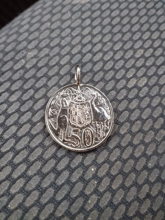 Moeda pendente prata 800