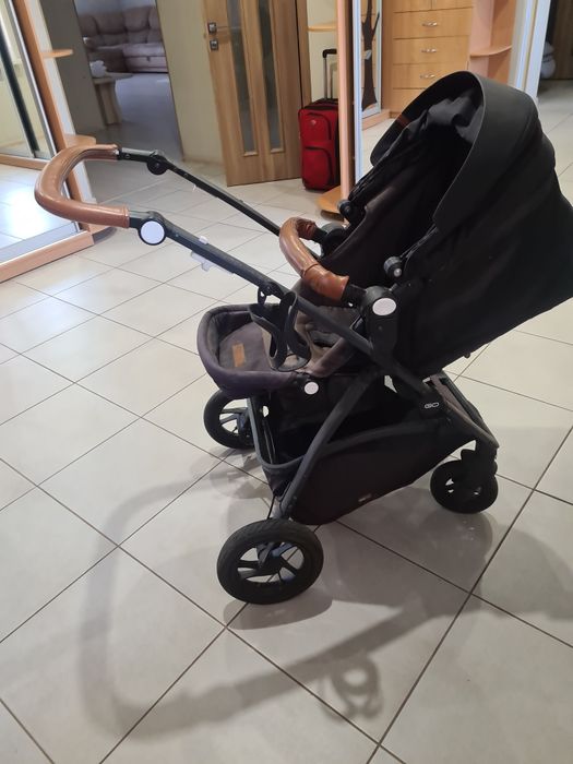 Прогулочная коляска в нормальнос состоянии