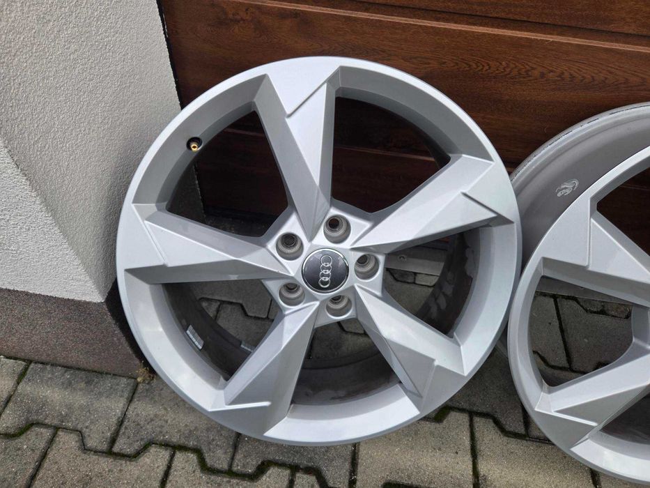 Oryginalne AUDI Q3 83 ALUFELGI FELGI ALU 19' 5x112 ET43 83A601025N