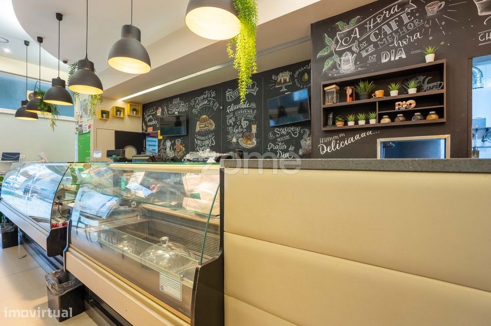 Commercial Space for Transfer in Algés–Miraflores