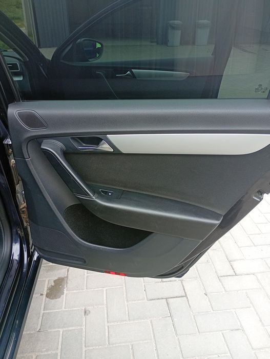 Volkswagen Passat B7  1.6TDI