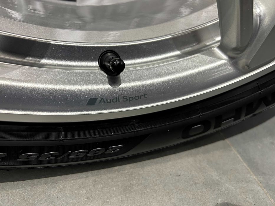 Oryginalne koła letnie 20 5x112 ET26 Audi A7 4K 265/35R20 Kumho