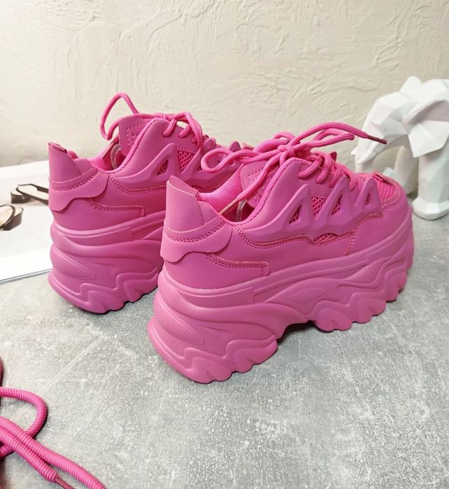 Дитячі кросівки 35 і 36 розмір