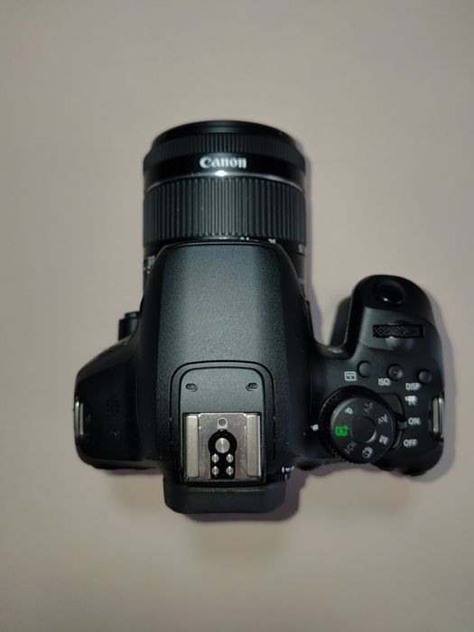 Canon EOS 850D + EF-S 18-55mm IS STM kit, bdb stan, 15–20k migawka