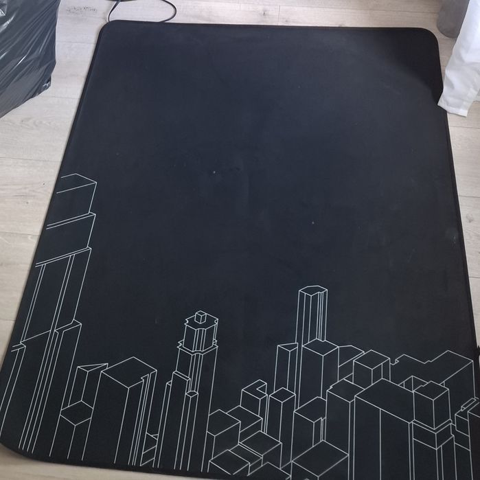 Ikea mata ochronna na podłogę
