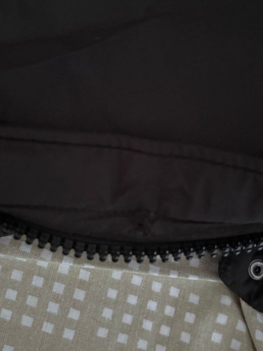 Стьобане чорне пальто з капюшоном +рукавички