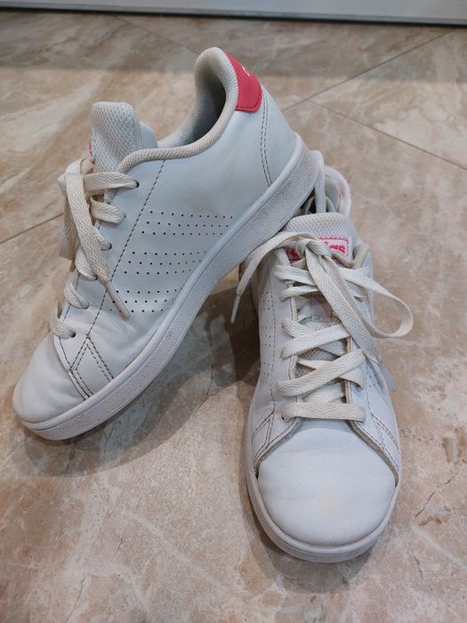 Кросівки адидас для дівчинки