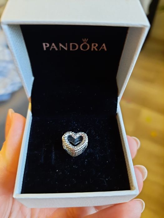 Srebrny charms do bransoletki Pandora