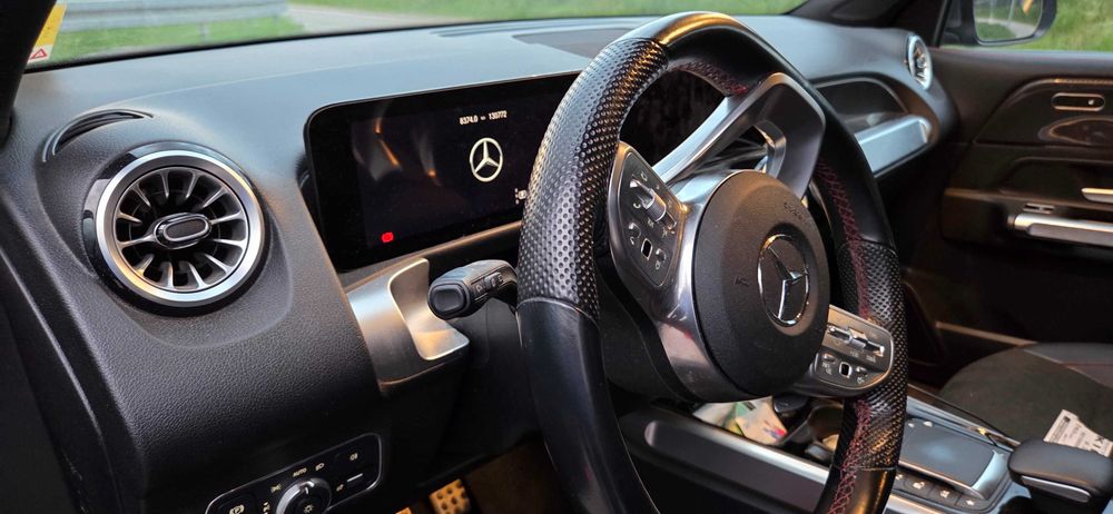 Mercedes-Benz GLB 220d 4MATIC 8G-DCT AMG Line, 7 osobowy