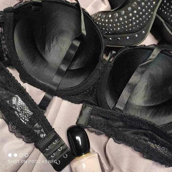 Biustonosz Bardotka push-up 70/75/80B czarny