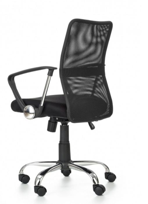 Czarny fotel obrotowy, krzesło biurowe na kółkach. Regulowana wysokość