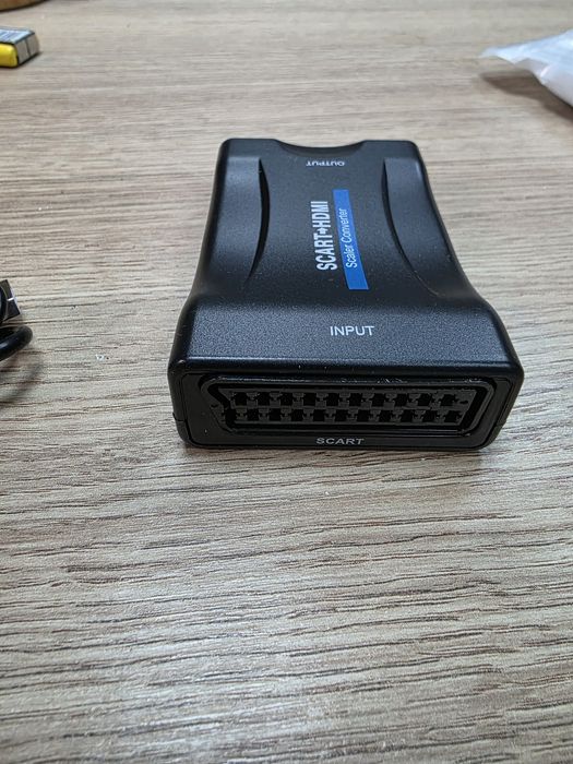 konwerter SCART na HDMI do starszych TV.