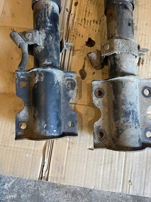 Стойка передняя в сборе Ford Transit 2.5D 1992-2000 год