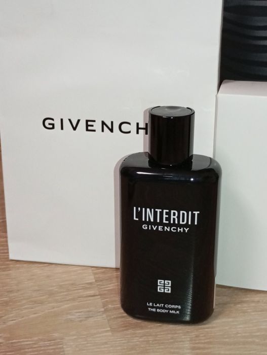 Парфумованний лосьйон для тіла Givenchy