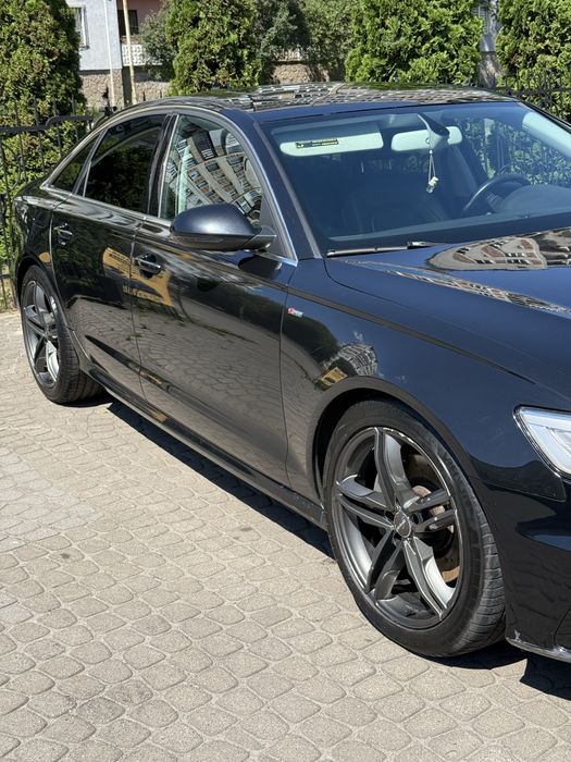 продам аудіА6 2013р