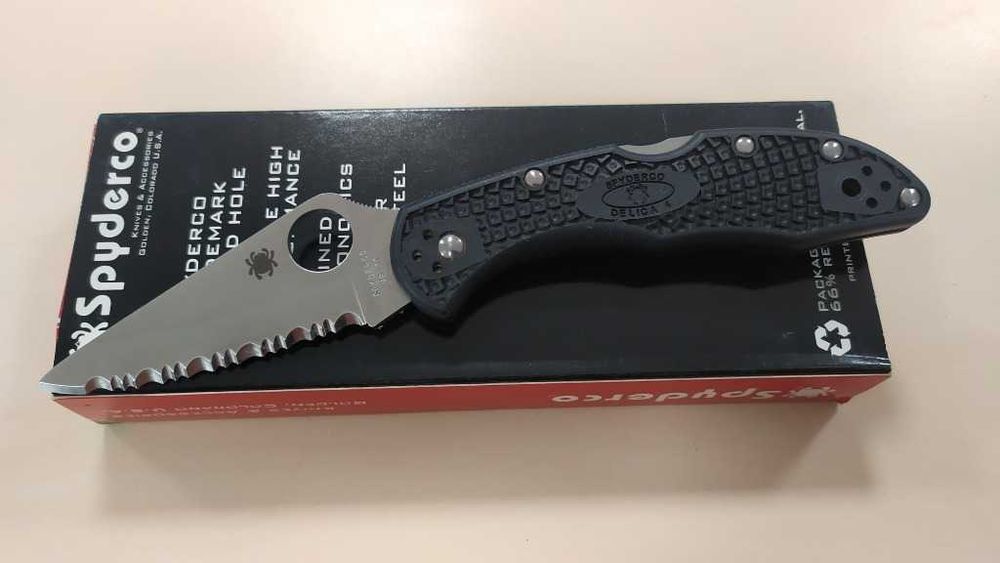 nóż spyderco delica 4 spyderedge serrated