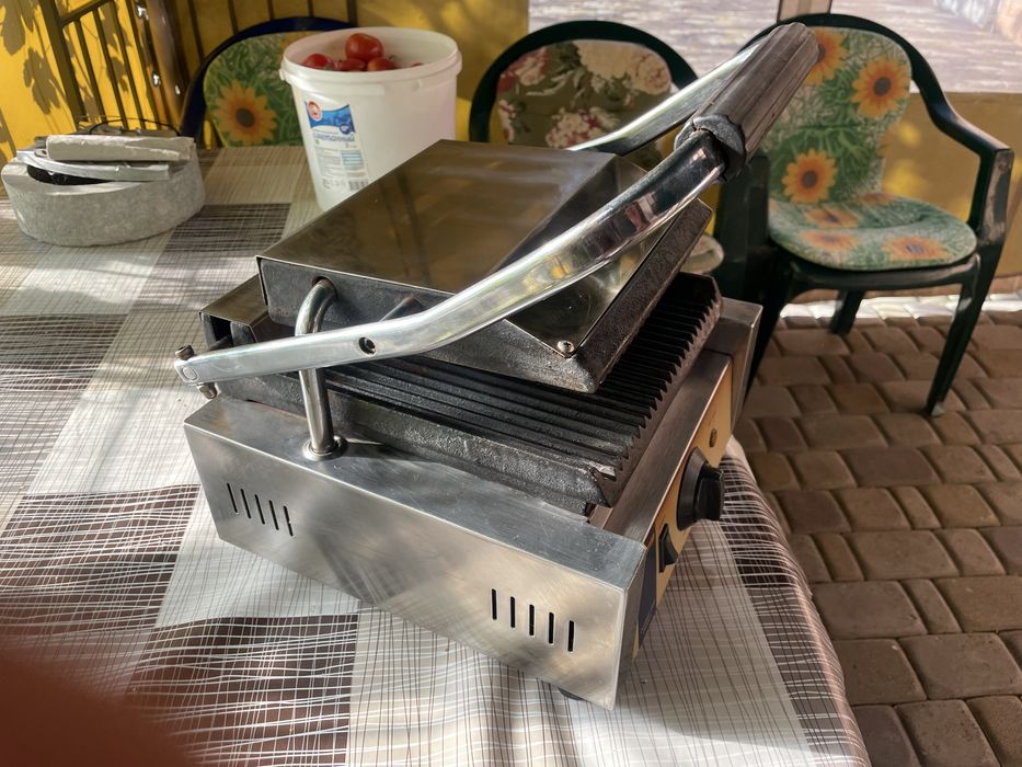 Електро гриль HENDI Food ServiceEquipment Contakt Grill- 263501