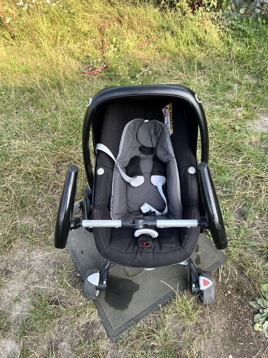 Автокрісло MAXI-COSI