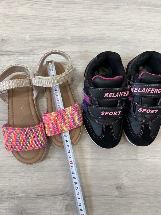 Кроссовки и сандали для девочки размер 27