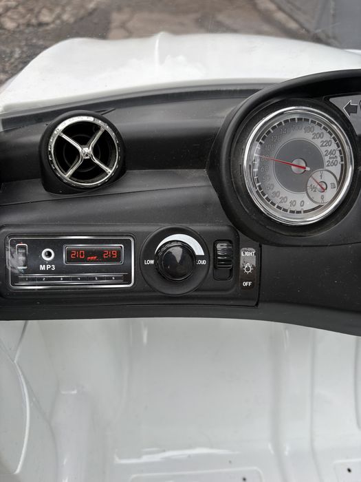 Дитячий Електромобіль Mersedes GLA