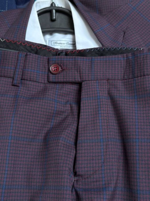 Костюм чоловічий (брюки, жилетка, сорочка, піджак)