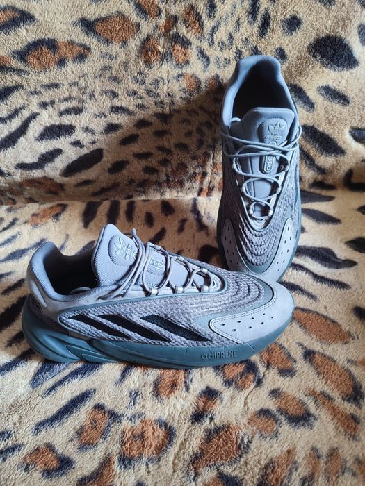 Кросівки Adidas Ozelia