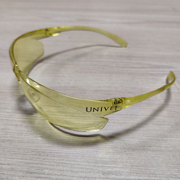 Защитные очки новые