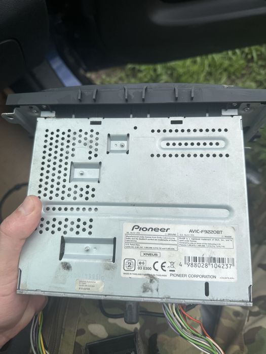 Pioneer AVIC-F9220BT навігаційна мультимедійна система для автомобілів