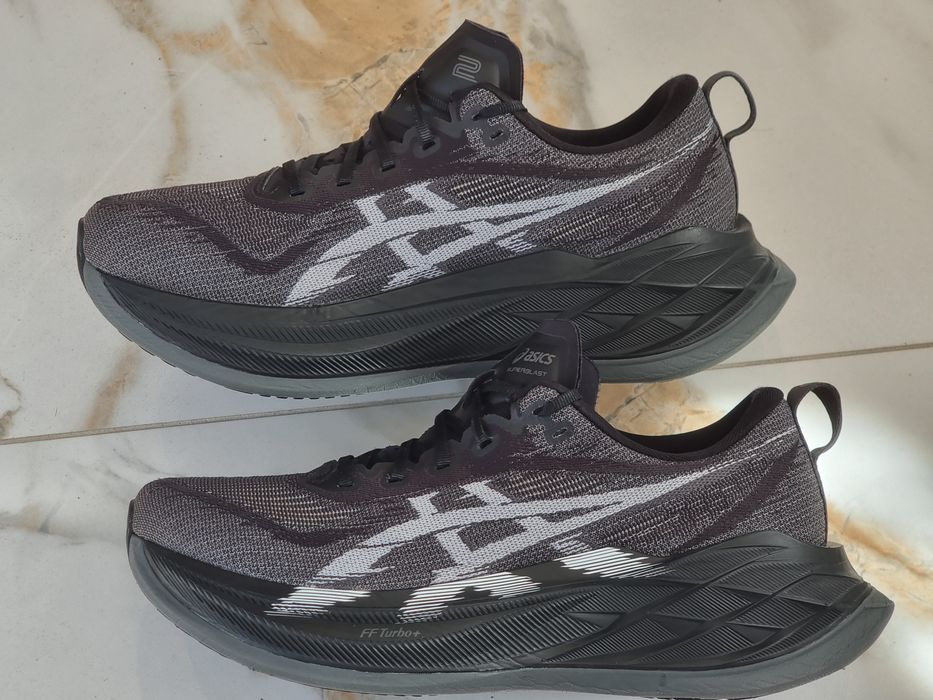 Оригінал 100% Чоловічі кросівки Asics Superblast 2   EUR 43.5