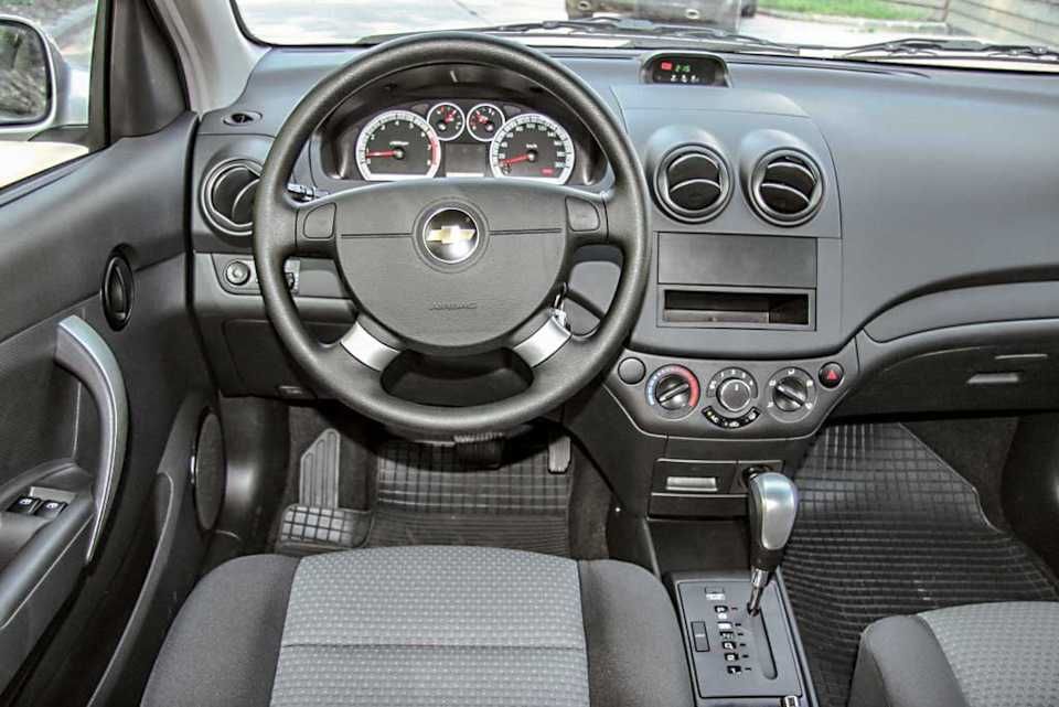 Магнитола андроїд для Chevrolet Aveo T250, ЗАЗ Віда, 9 дюймів, CarPlay
