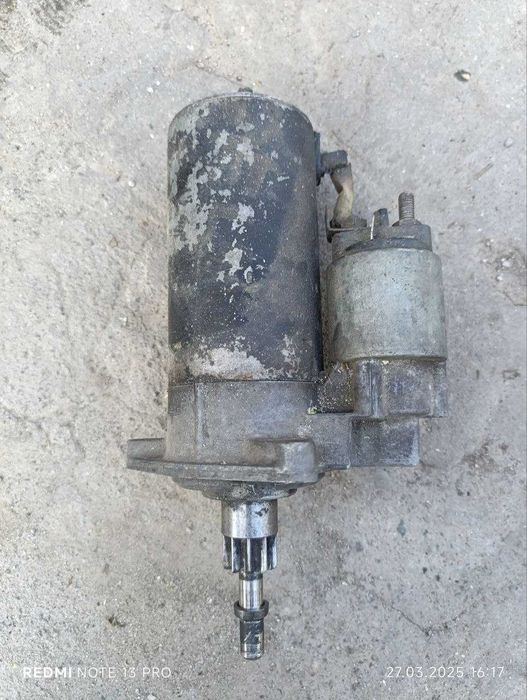 Стартер 
Volkswagen TRANSPORTER T4 1,9TD