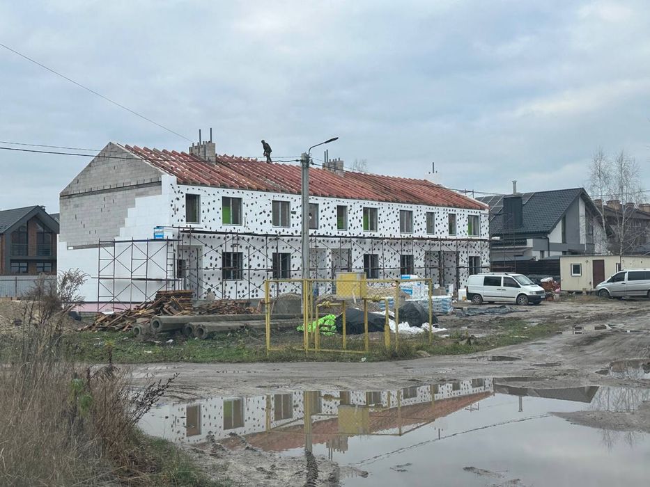 Таунхаус з центральними комунікаціями у Ворзелі