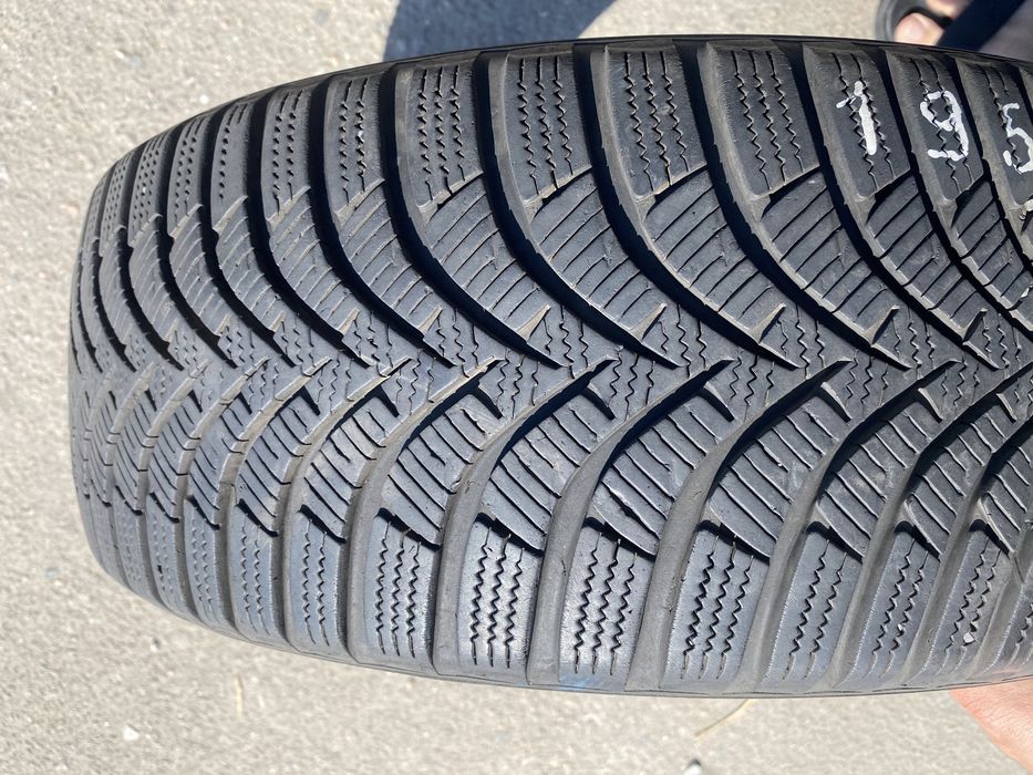 195/55/16 Hankook  4шт