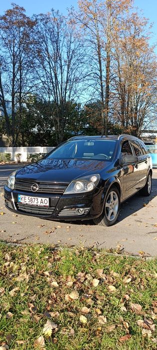 Opel  Astra H  1.9 tdi