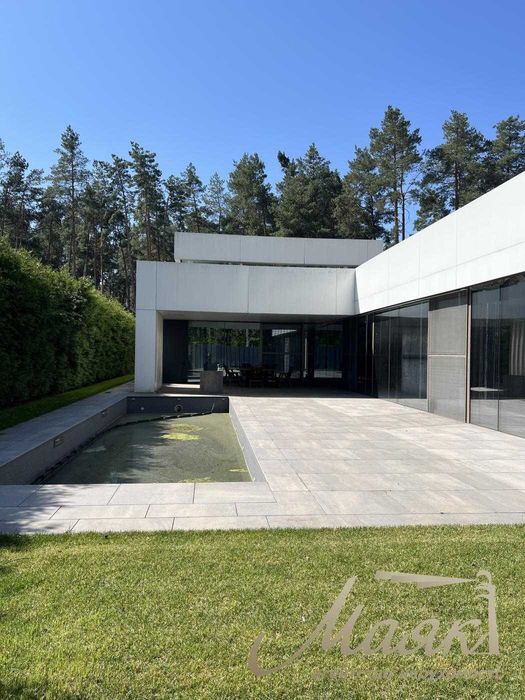 Продажа 1-этажного дома 305 м2, в Плютах