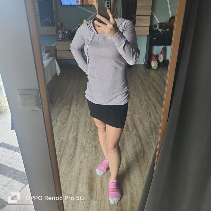 Bluzka z kapturem cienka