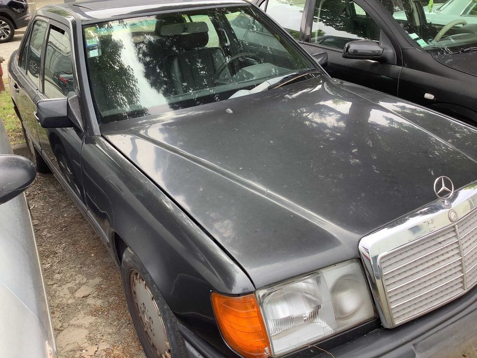 Mercedes E200 W124 - 1988 - Para peças
